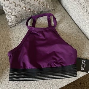 Victoria’s Secret Halter Neck Sports Bra. Size Small